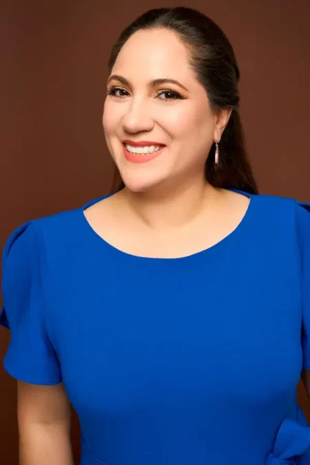 Daniela-Guzman4796-600-x-900